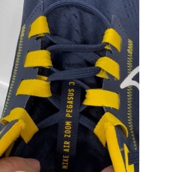 NEW!! "U OF M", Nike Air Zoom Pegasus 3,College, Team Spirit, Univercity, SZ 7.5 - Picture 8 of 16
